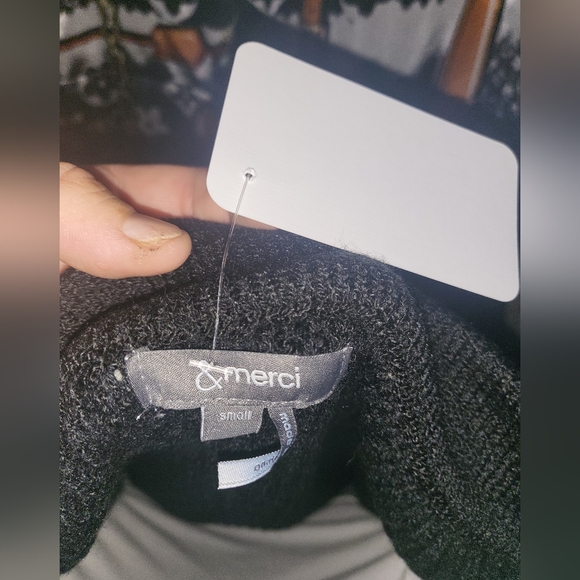 &Merci Laced Sleeve Off Shoulder Black Size Small Ladie's Sweater - Picture 5 of 10